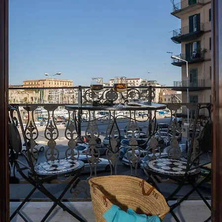 Porto Antico La Cala *