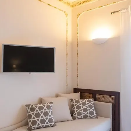 Porto Antico La Cala Apartment *